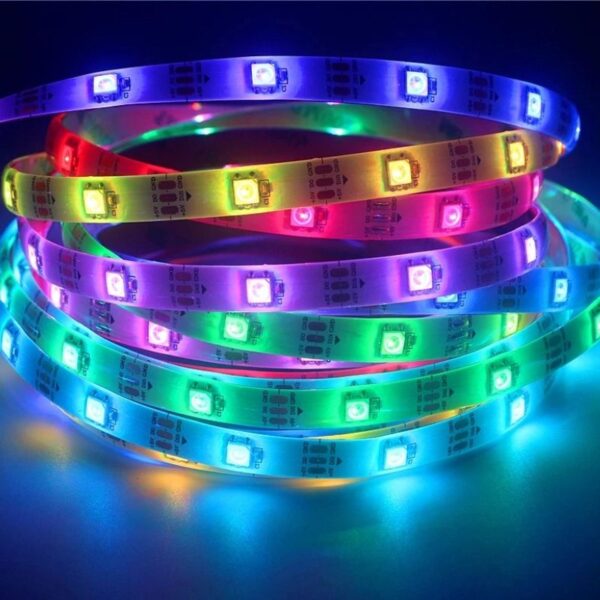 Fita Led RGB Colorida Com Controle Remoto e APP – 8257 – 5 Metros